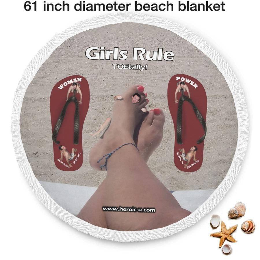 Girls TOEtally Rule round beach with a tiny man between your toes front view